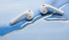 Gli Airpods e la dittatura Apple