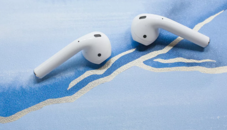 Gli Airpods e la dittatura Apple