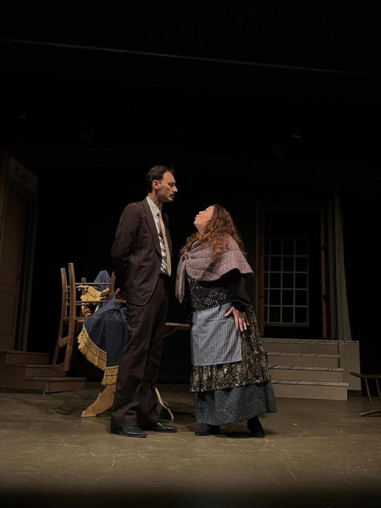 “Questi fantasmi!” apre il sipario della nuova stagione del Teatro Stabile Mascalucia Mario Re