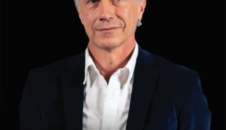 Marco Travaglio in Sicilia con “Cornuti e Contenti” per un’analisi tagliente del Paese