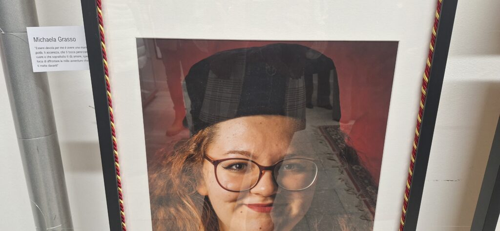 Devoti - Mostra fotografica di Astor Morgan al Palazzo della Cultura di Catania fino al 14 febbraio 2026