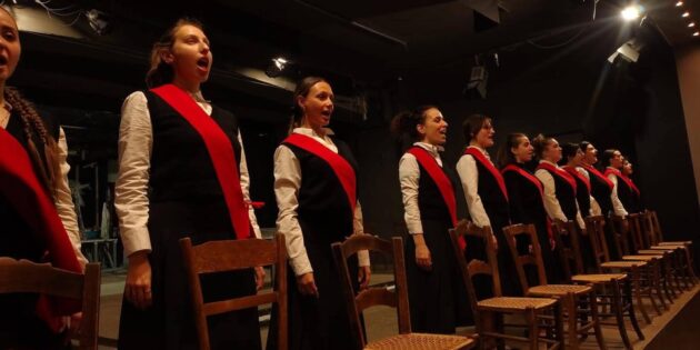 Il Crogiuolo – Al Teatro Stabile Mascalucia Mario Re lo spettacolo di Arthur Miller diretto da Nicola Alberto Orofino