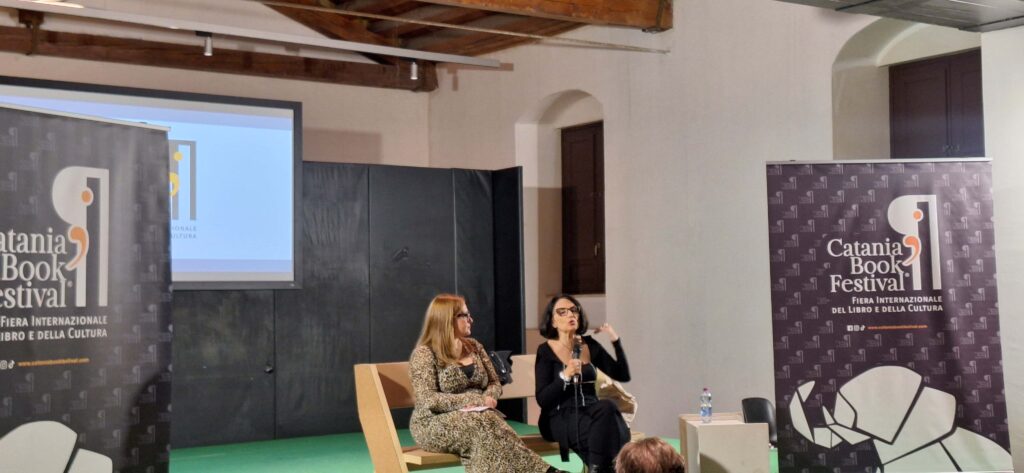 Anna Mallamo "Col buio me la vedo io" Catania Book Festival
