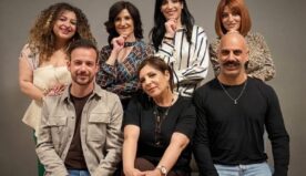 “Arrivi e Partenze”: la brillante commedia di Luca Micci chiude la stagione “Le Mille e una farsa” al Teatro Don Bosco