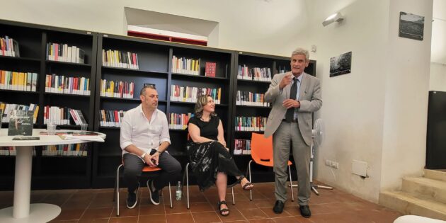 Viaggio alla ricerca del sé. Militello accoglie Roberta Hilde Lo Re e le sue “Memorie dell’anima”