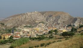 Montallegro: il borgo medievale abbandonato sul Monte Bonifacio.
